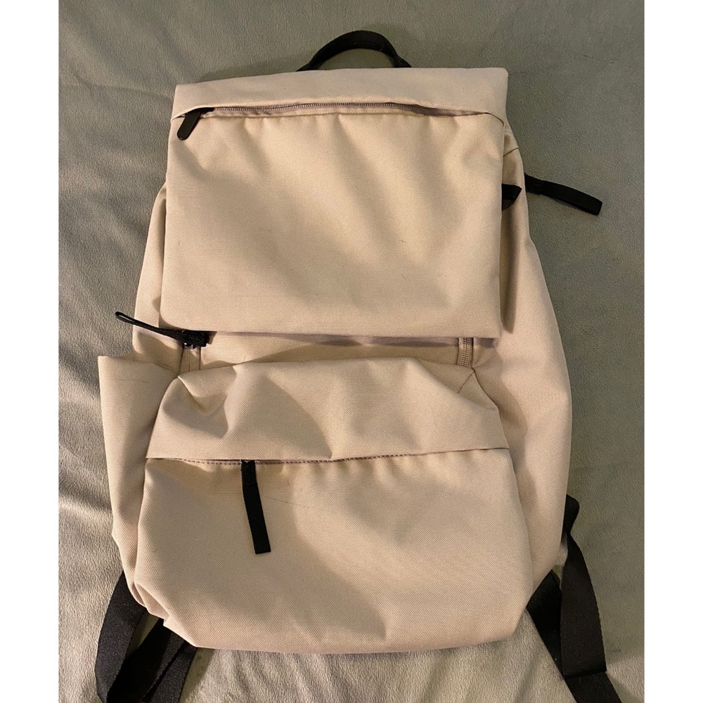 Everlane ReNew 13” Transit Backpack